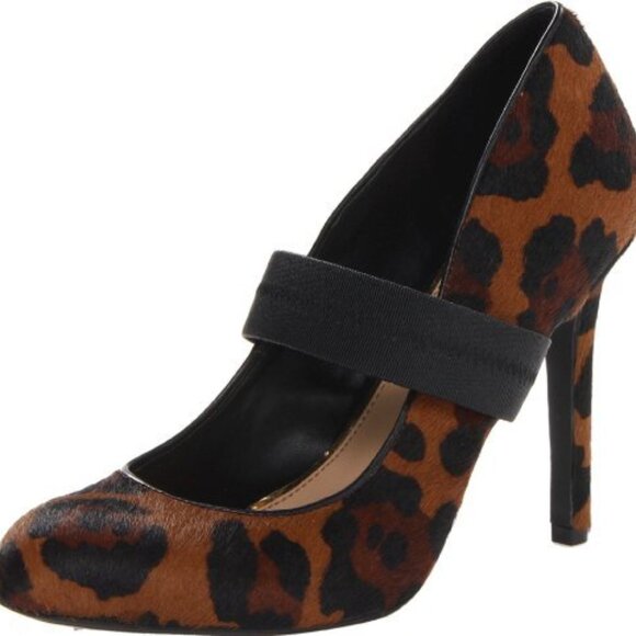 Jessica Simpson Shoes - Jessica Simpson Sacha Leopard Print Pumps Size 8
